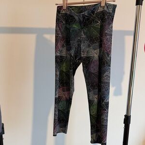 Athletic pants, capri length